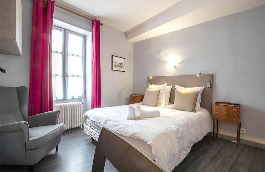 Photo of Bedroom in Meursault