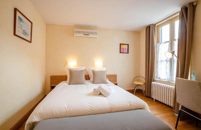 Photo of Bedroom in Meursault