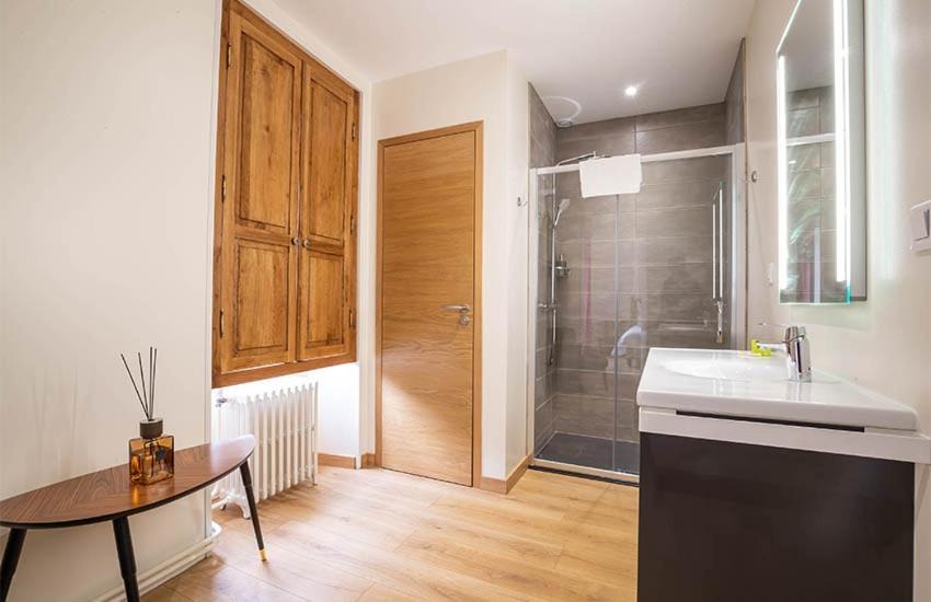 Photo of Bathroom in Meursault