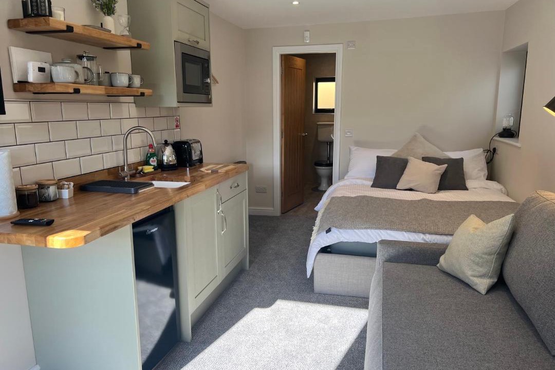 Photo of Others in Lumbutts