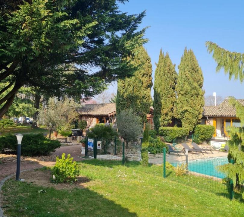 Photo of Others in Tournus