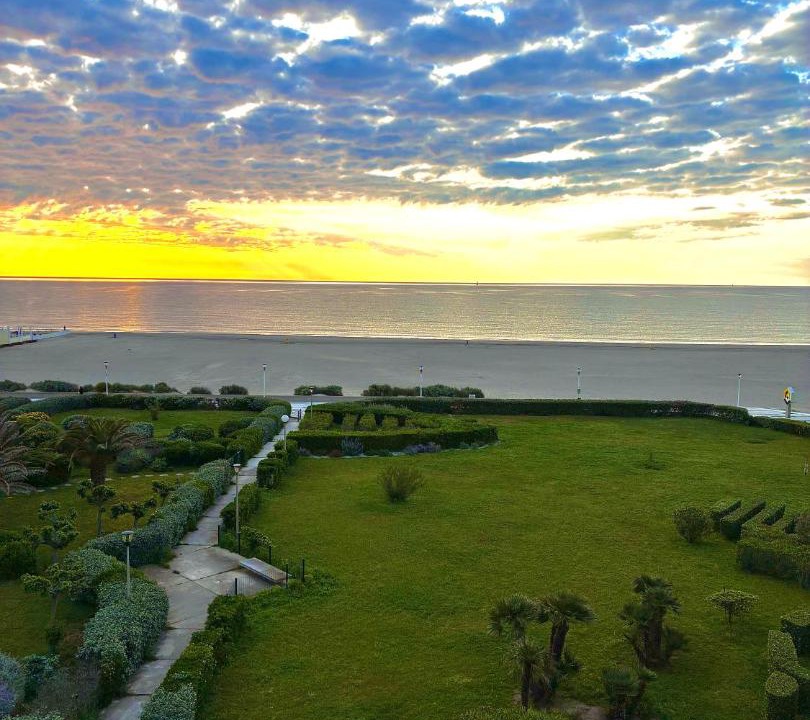 Photo of Others in La Cote Radieuse