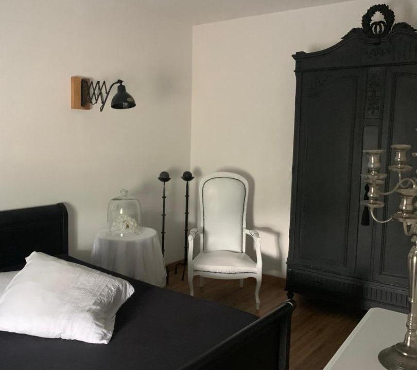 Photo of Others in Requista