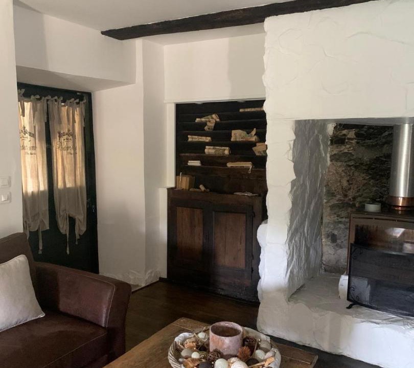 Photo of Others in Requista