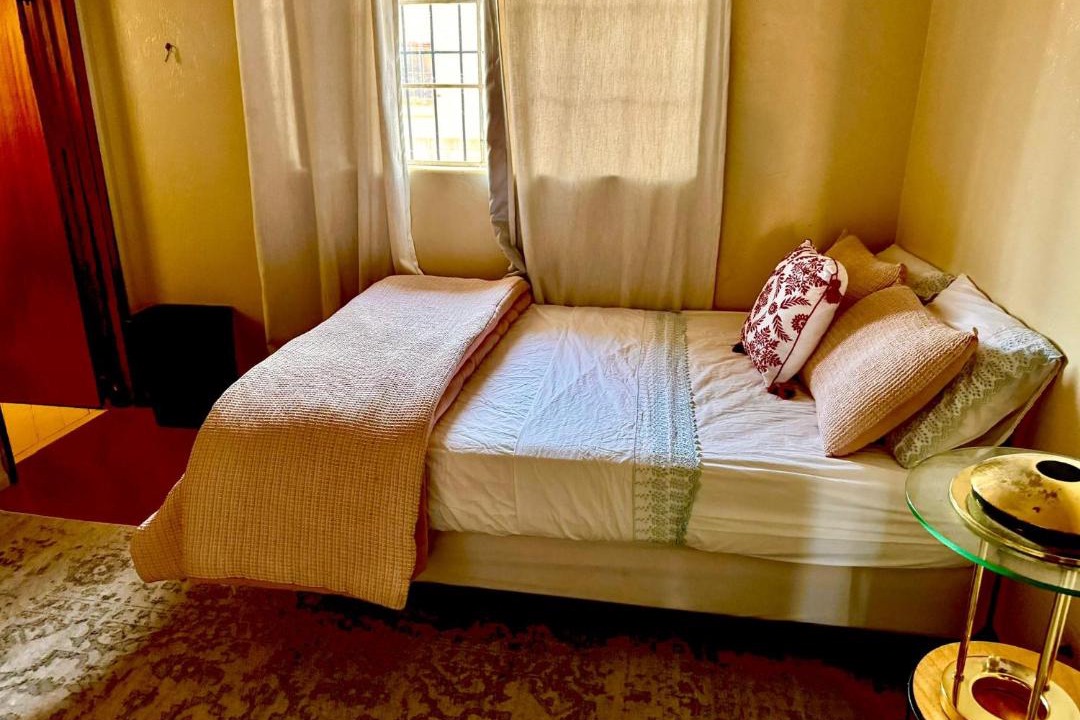 Photo of Bedroom in Blenman-Elm