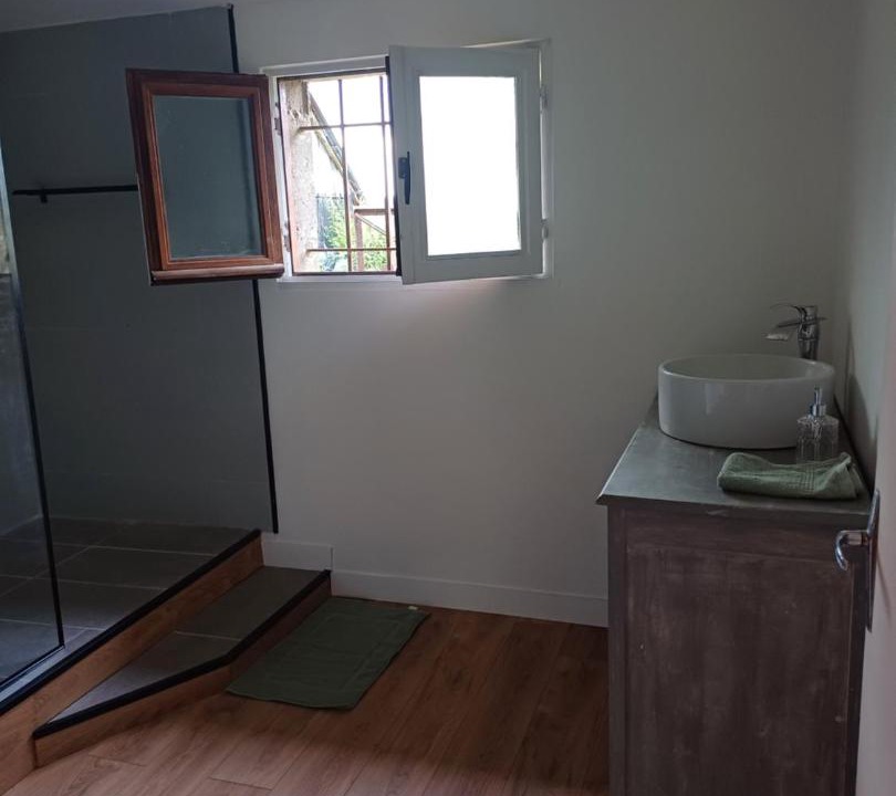 Photo of Others in Montreuil-le-Henri