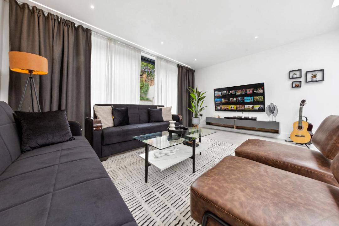 Photo of Others in Luton