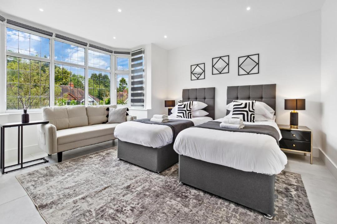 Photo of Others in Luton