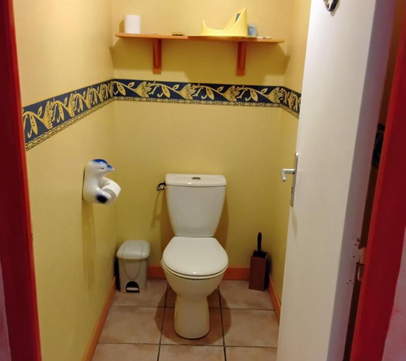 Photo of Bathroom in Doulezon