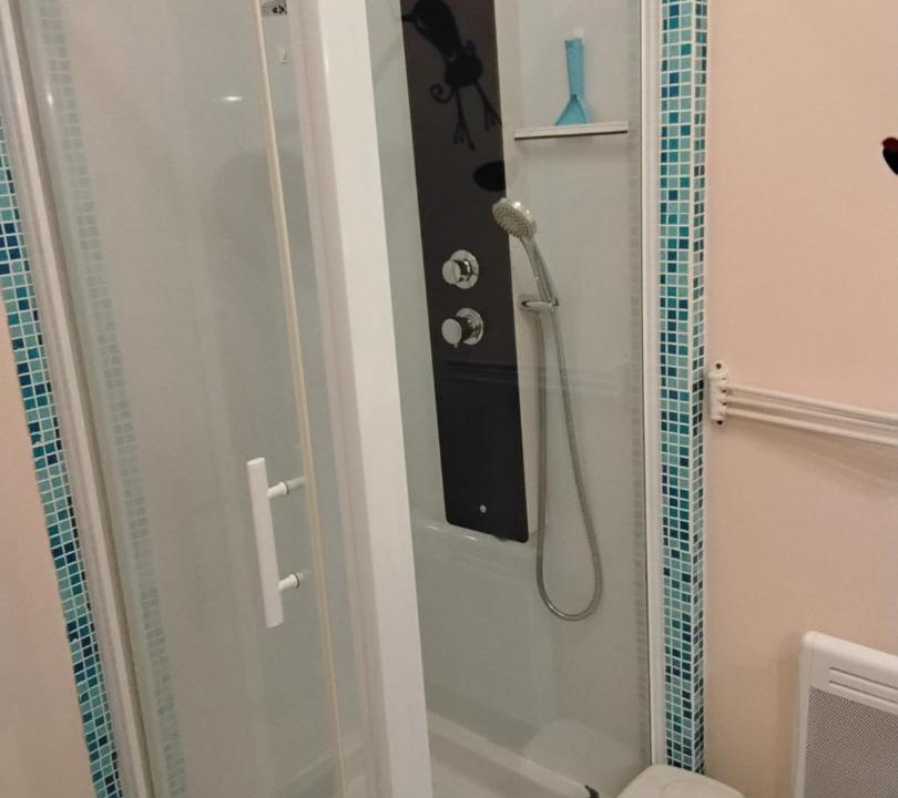 Photo of Bathroom in Doulezon