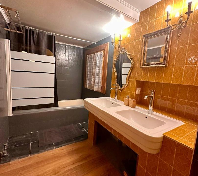 Photo of Bathroom in La Llagonne