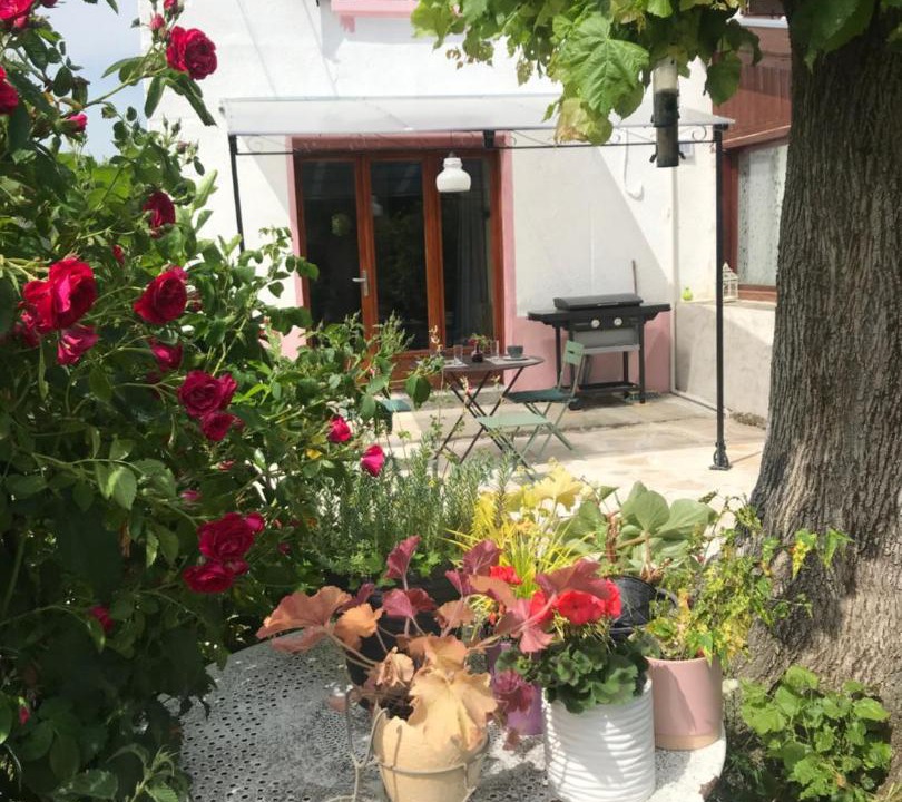 Photo of Others in Le Passage