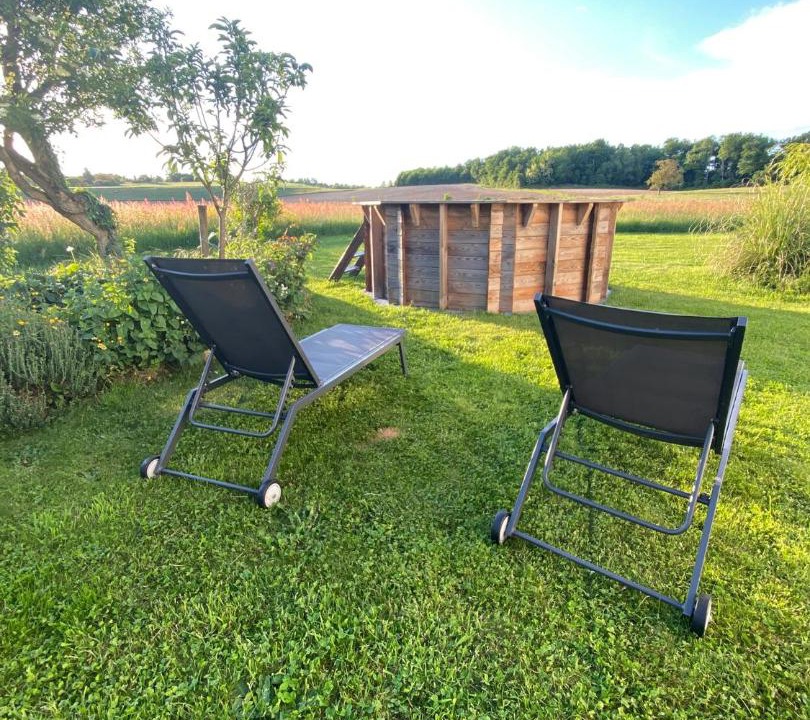 Photo of Others in Le Passage