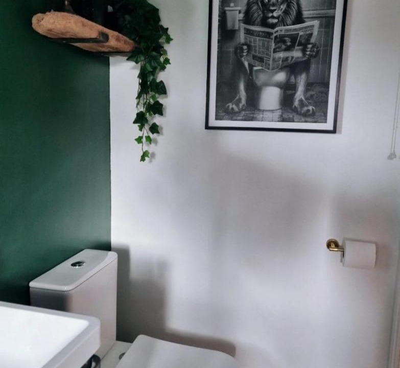 Photo of Others in Kingswood