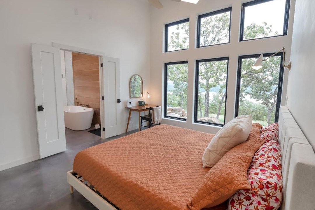 Photo of Bedroom in Crowder