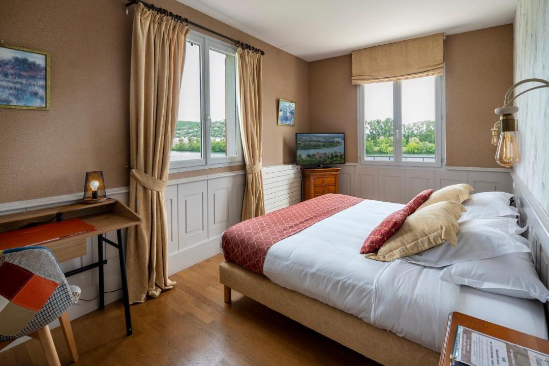 Photo of Bedroom in Condrieu
