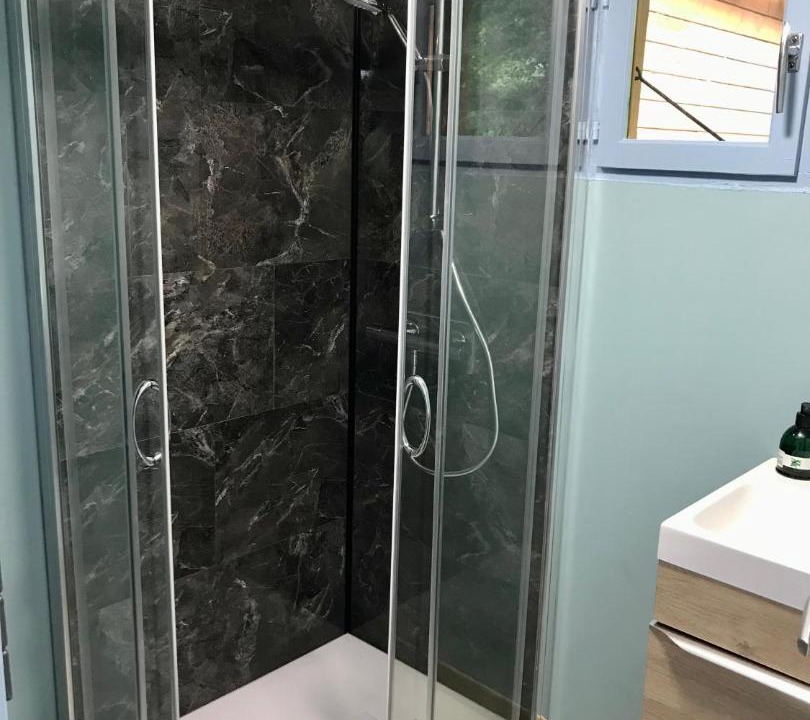 Photo of Bathroom in Intres