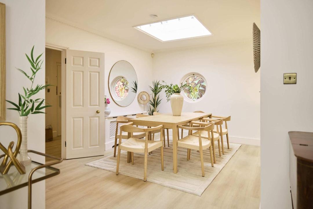 Photo of Others in Belsize