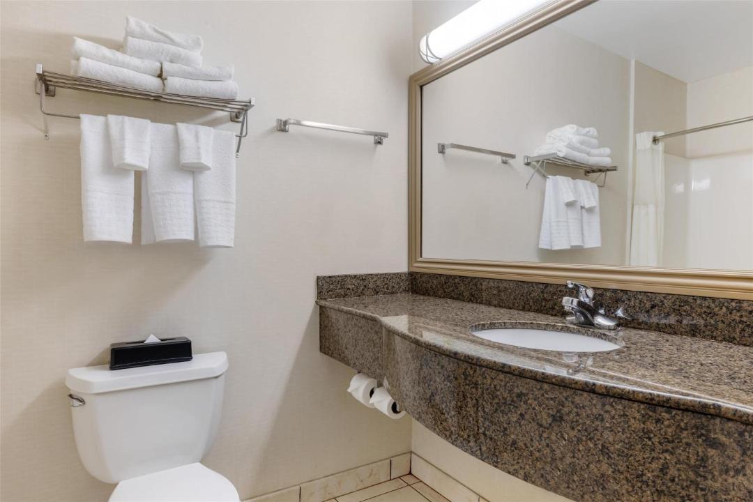 Photo of Bathroom in Lake Elsinore