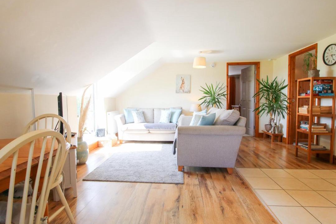 Photo of Others in Bromlow