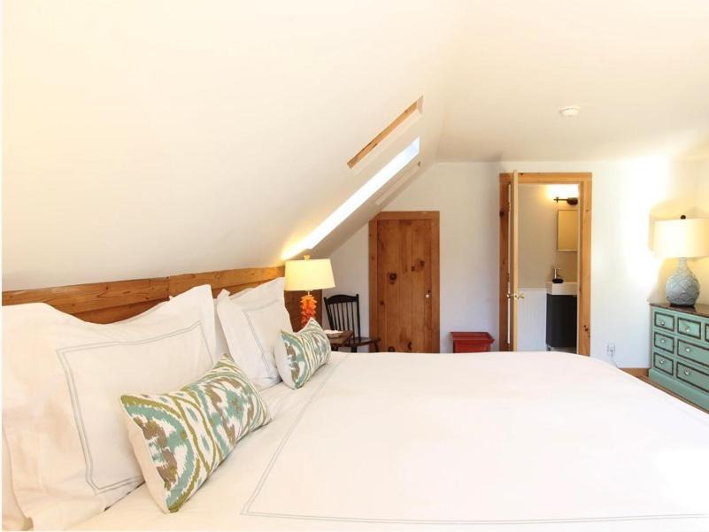 Photo of Others in Vineyard Haven