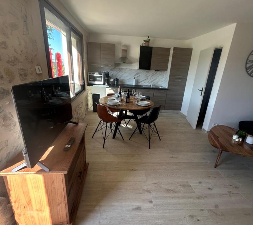 Photo of Others in Rousset-les-Vignes