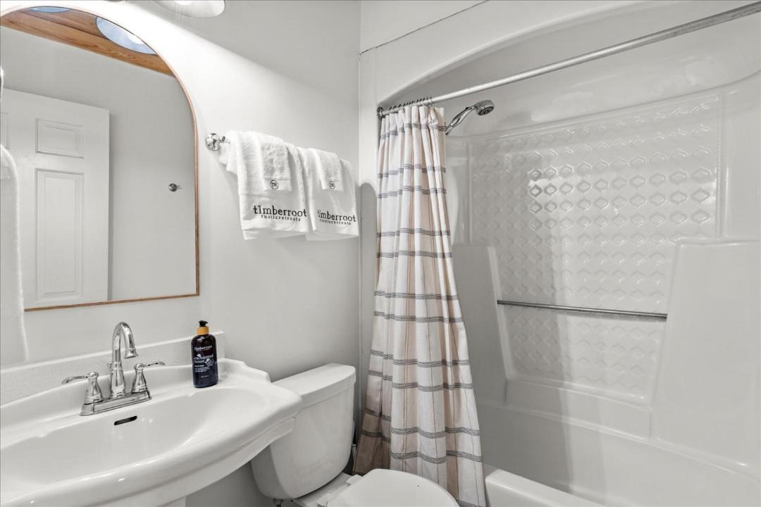 Photo of Bathroom in Lookout Mountain