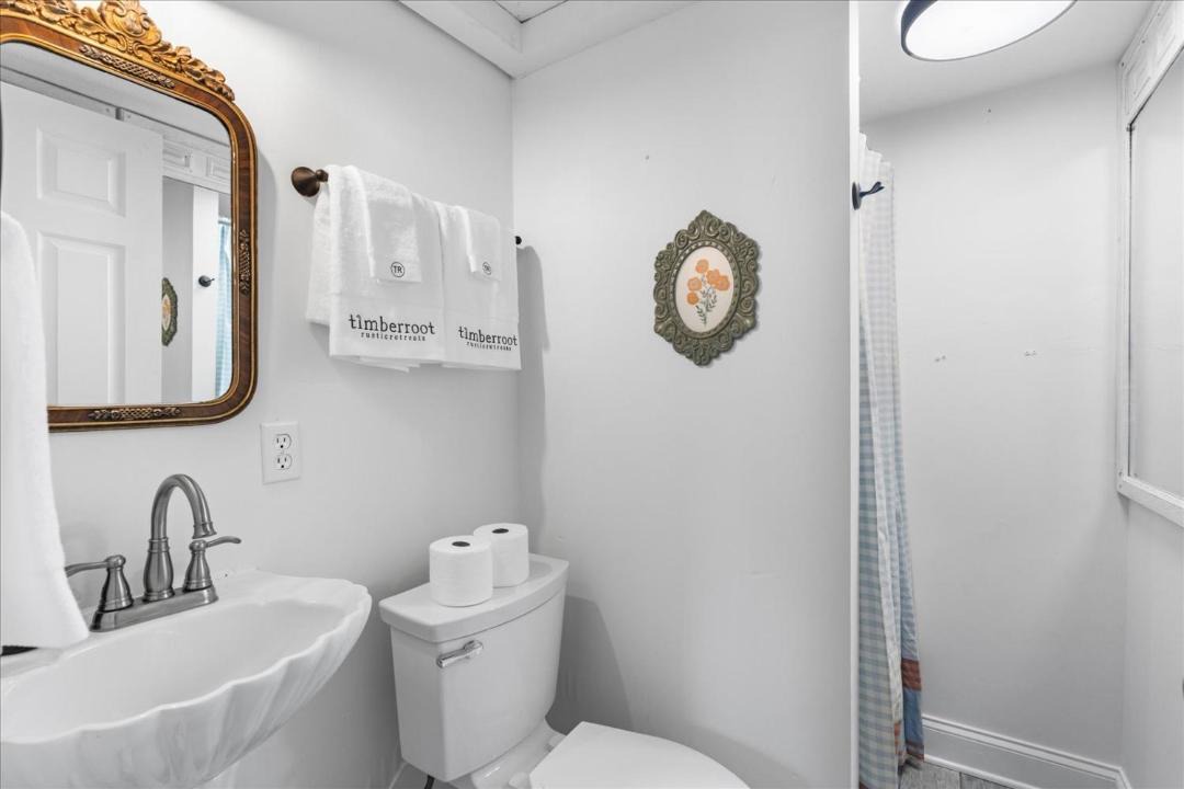 Photo of Bathroom in Lookout Mountain