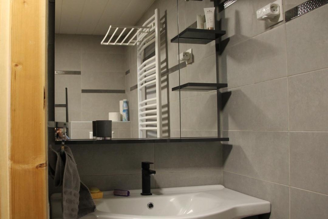 Photo of Bathroom in Doue-la-Fontaine