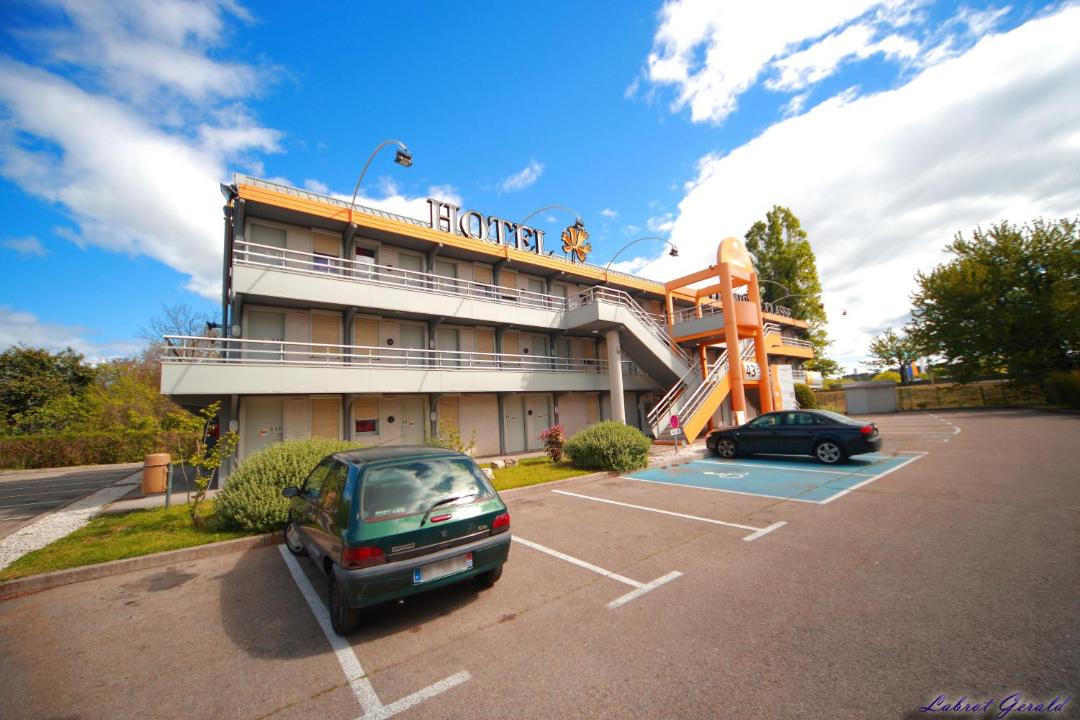 Photo of Others in Ales