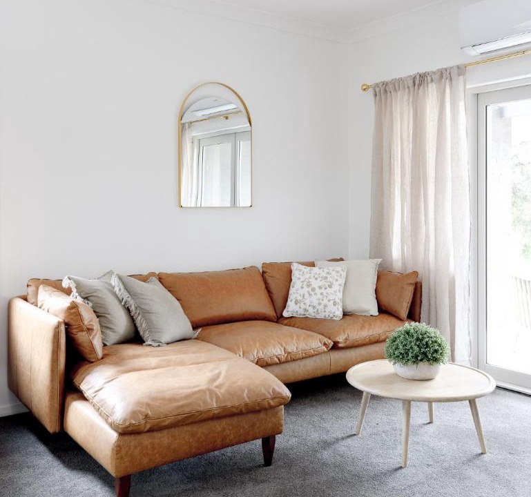 Photo of Livingroom in Broke