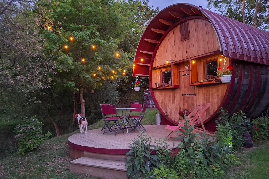 Photo of Others in Litteau