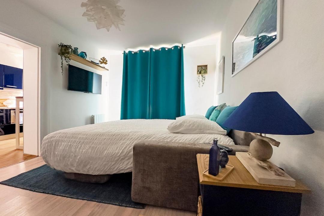 Photo of Bedroom in Deauville City Centre