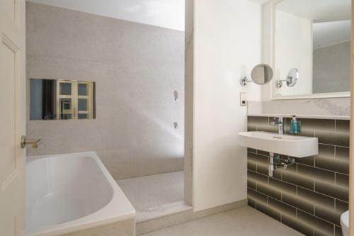 Photo of Bathroom in Ware