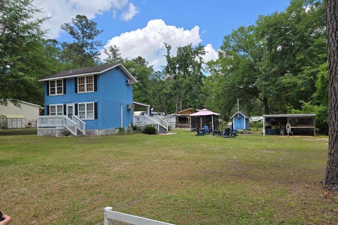 Photo of Others in Sanderson