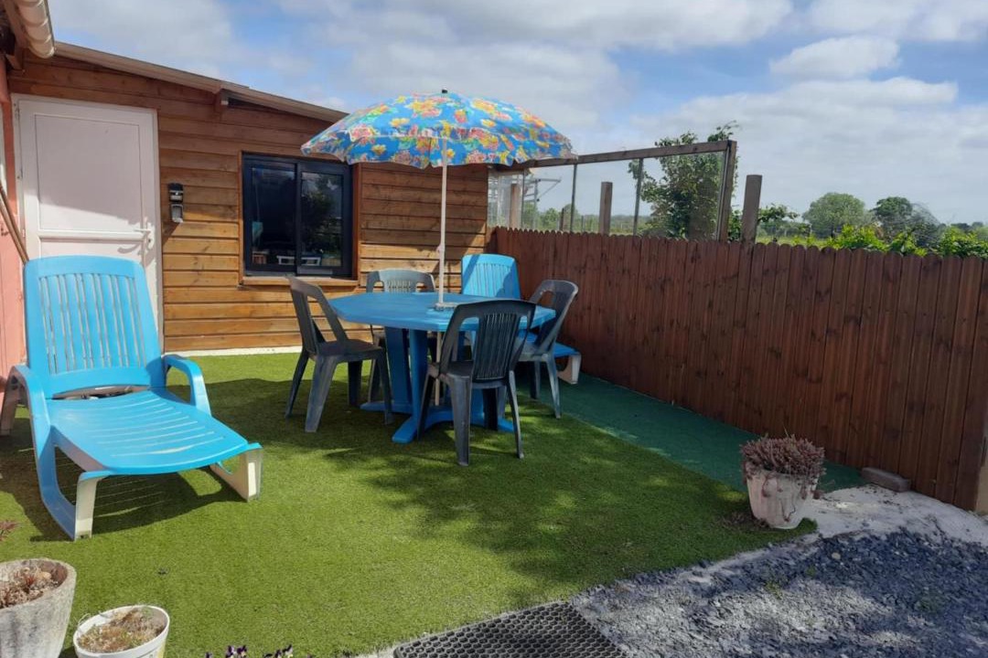 Photo of Patio Balcony in Le Molay-Littry