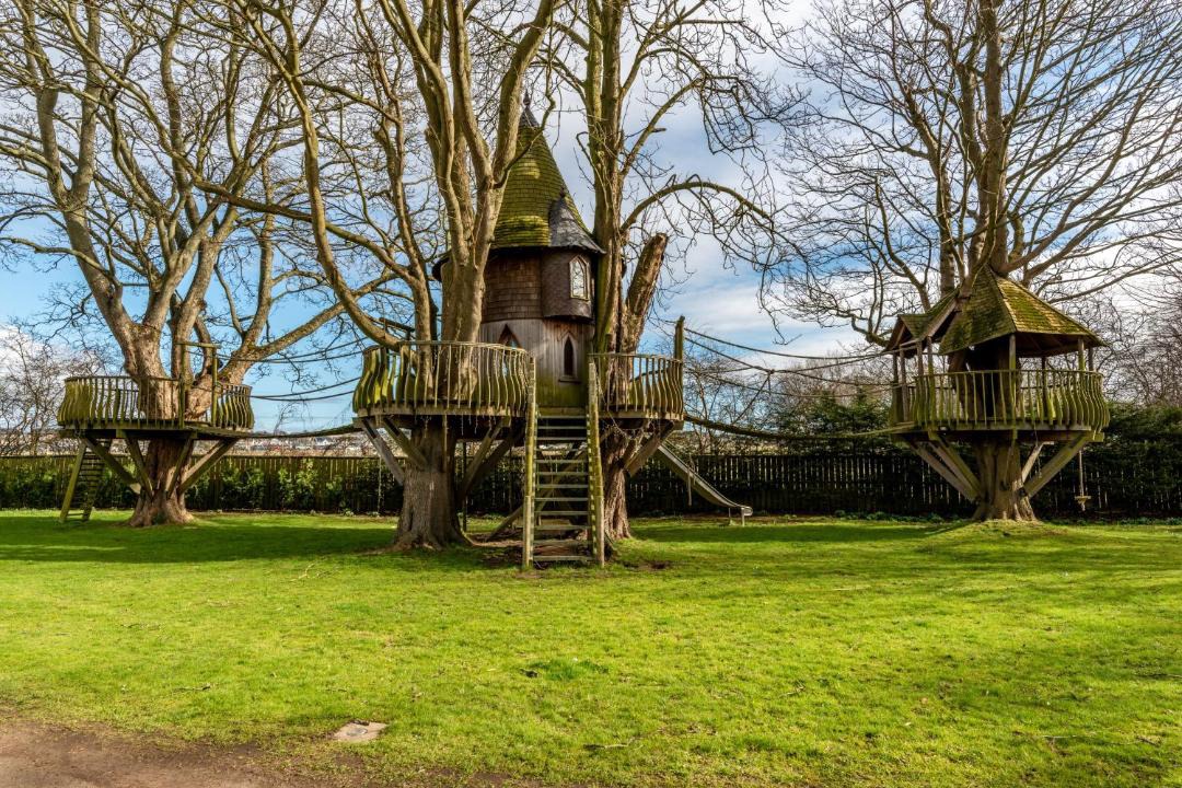 Photo of Others in Longcroft