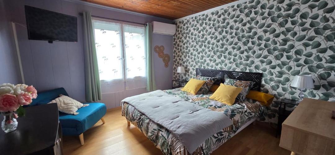 Photo of Bedroom in Le Tronquay