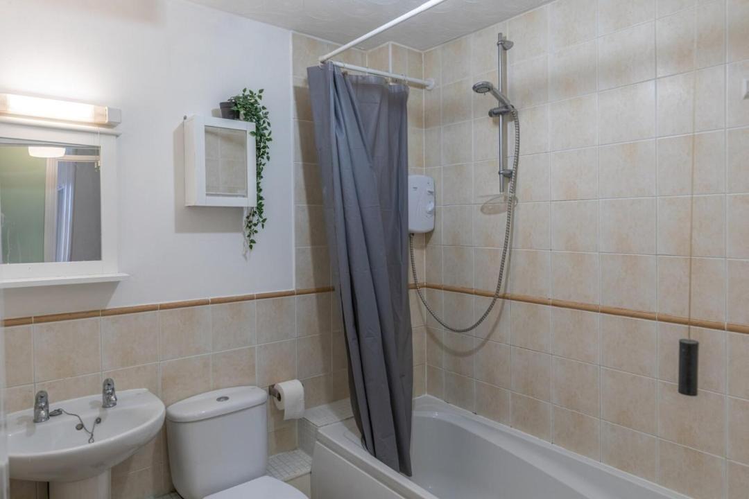 Photo of Others in Netley