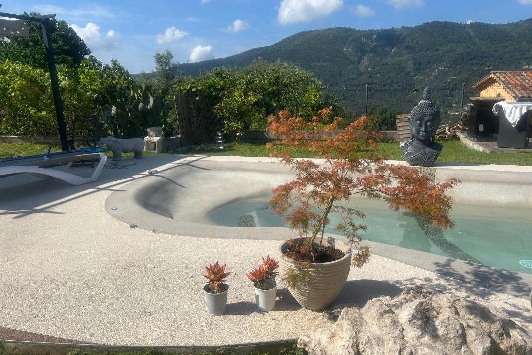 Photo of Others in Contes