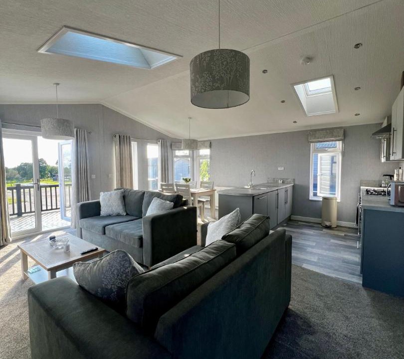 Photo of Others in Ellerker