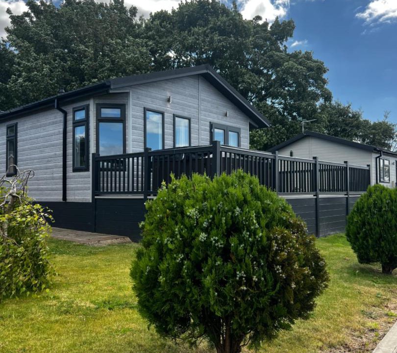 Photo of Others in Ellerker