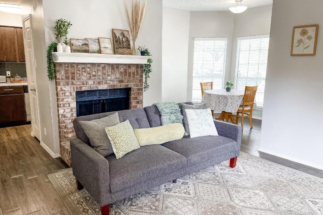 Photo of Others in South Side