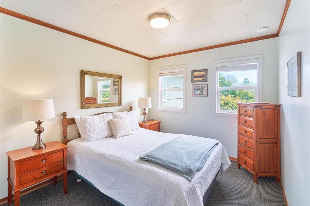 Photo of Bedroom in Long Beach