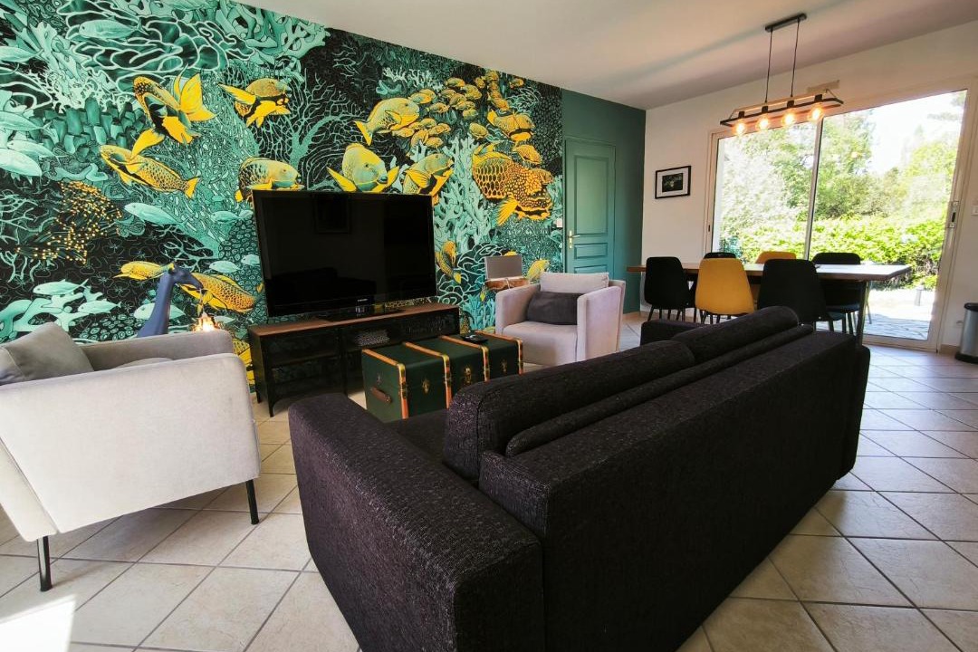 Photo of Livingroom in Saint-Michel-Chef-Chef