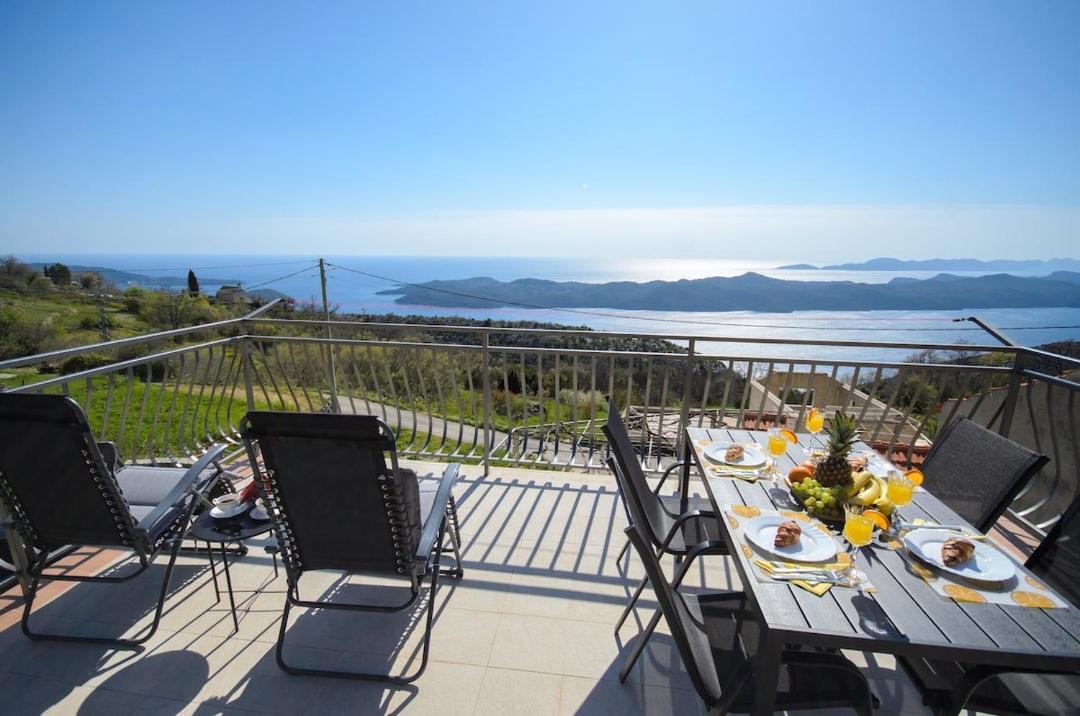 Photo of Patio Balcony in Dubrovacko Primorje