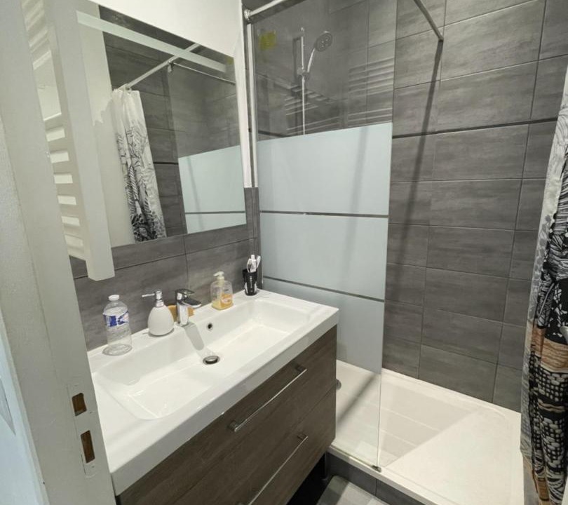 Photo of Bathroom in Saint-Jean-de-Vedas