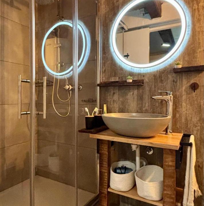Photo of Bathroom in Cremines