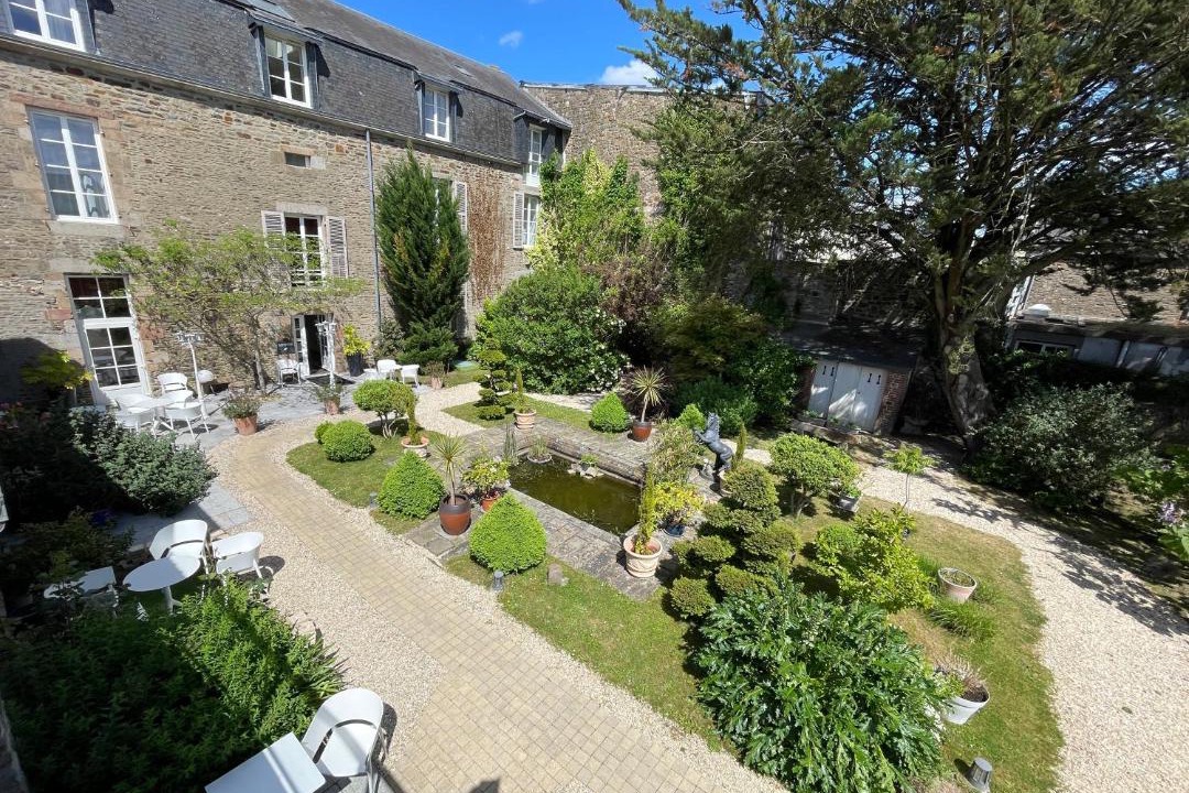 Photo of Others in Pontorson