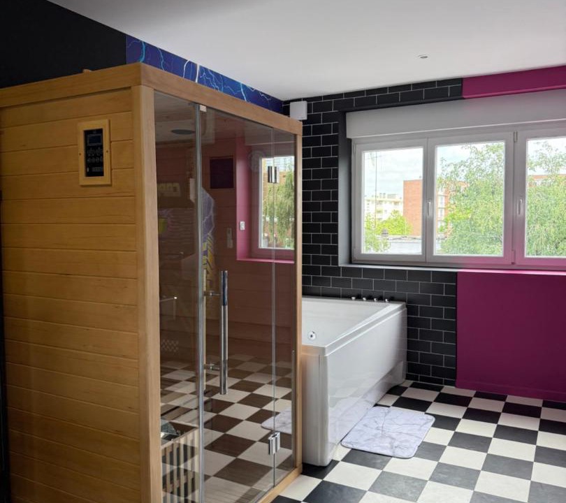 Photo of Bathroom in Maubeuge